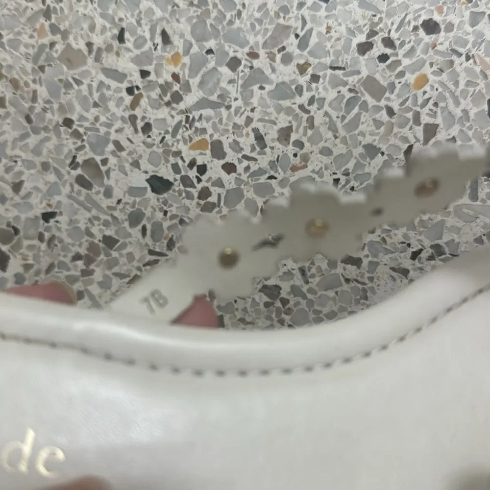 Kate Spade white daisy field sandal flip flop thong 7